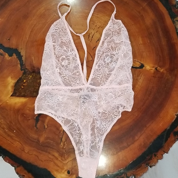 Teddy use 1 time Like New size small - Picture 1 of 6